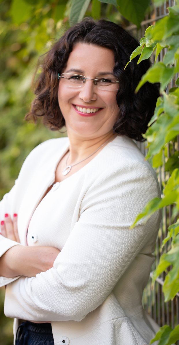 Portr&auml;t von Kirsten Le&szlig;ner